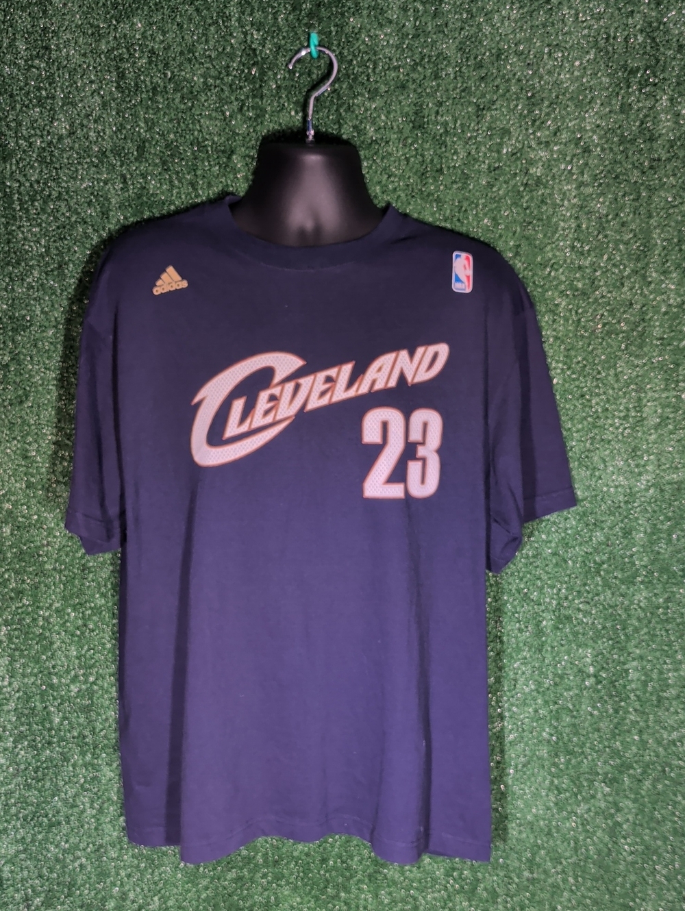 Lebron James Cleveland Cavaliers Adidas T-shirt size L